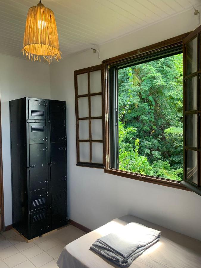 Top Hill Hostel- Martinique- Auberge Dortoir لا ترينيت المظهر الخارجي الصورة